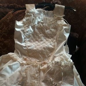This dress first comunion